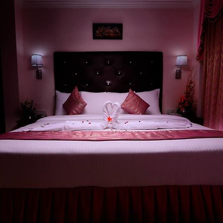 Sps Kings Way Hotel Thiruvananthapuram Екстериор снимка